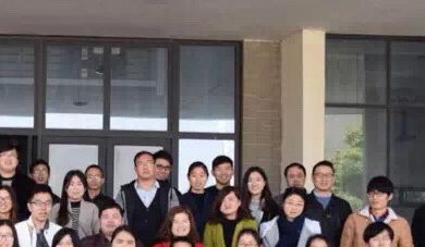  什么是AMP加速移动页面，如何优化加载速度？